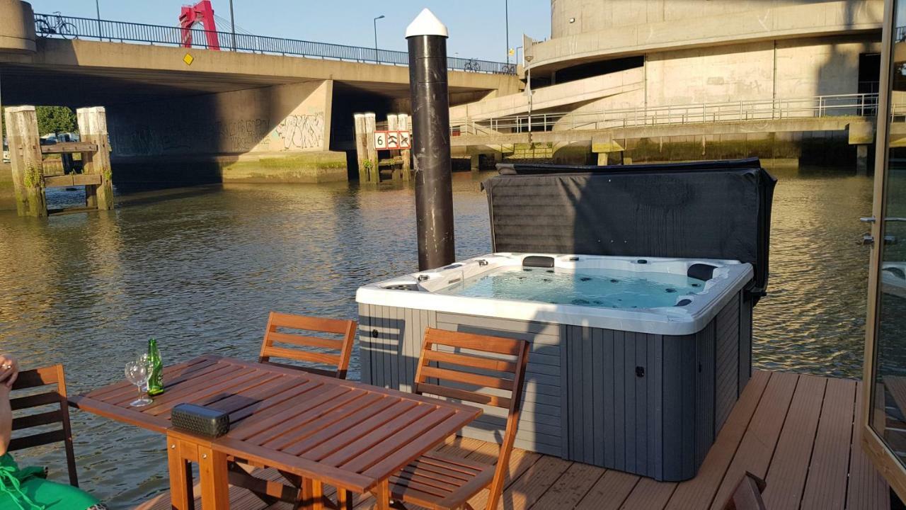 Wikkelboats At Wijnhaven 호텔 로테르담 외부 사진